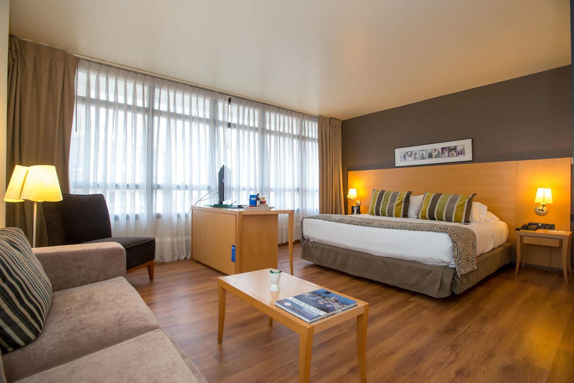 Tryp Hotel