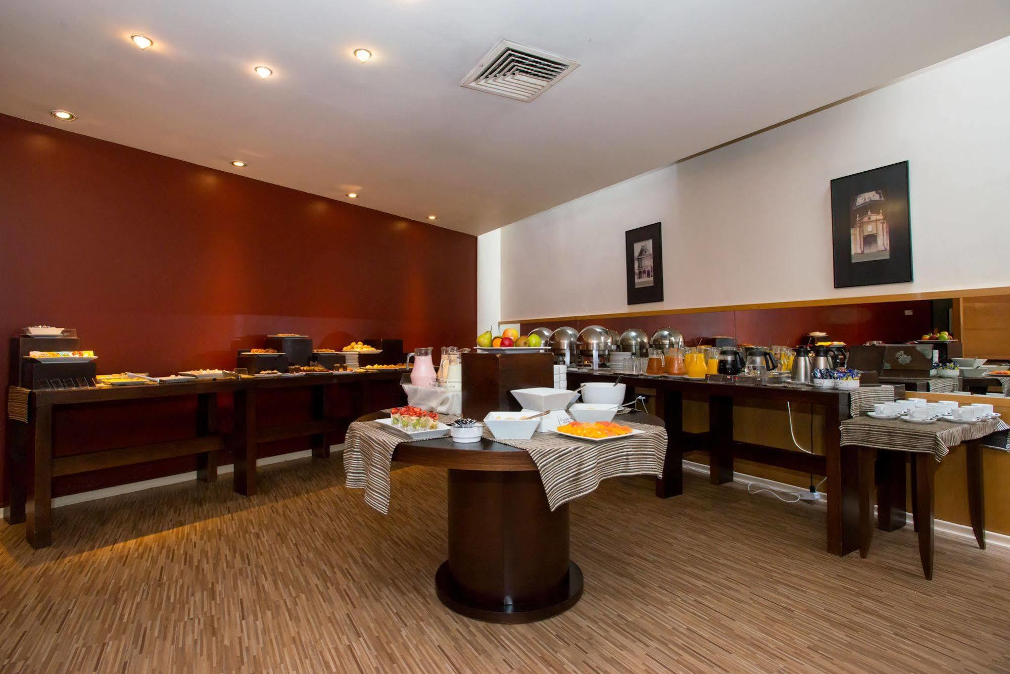 Tryp Montevideu