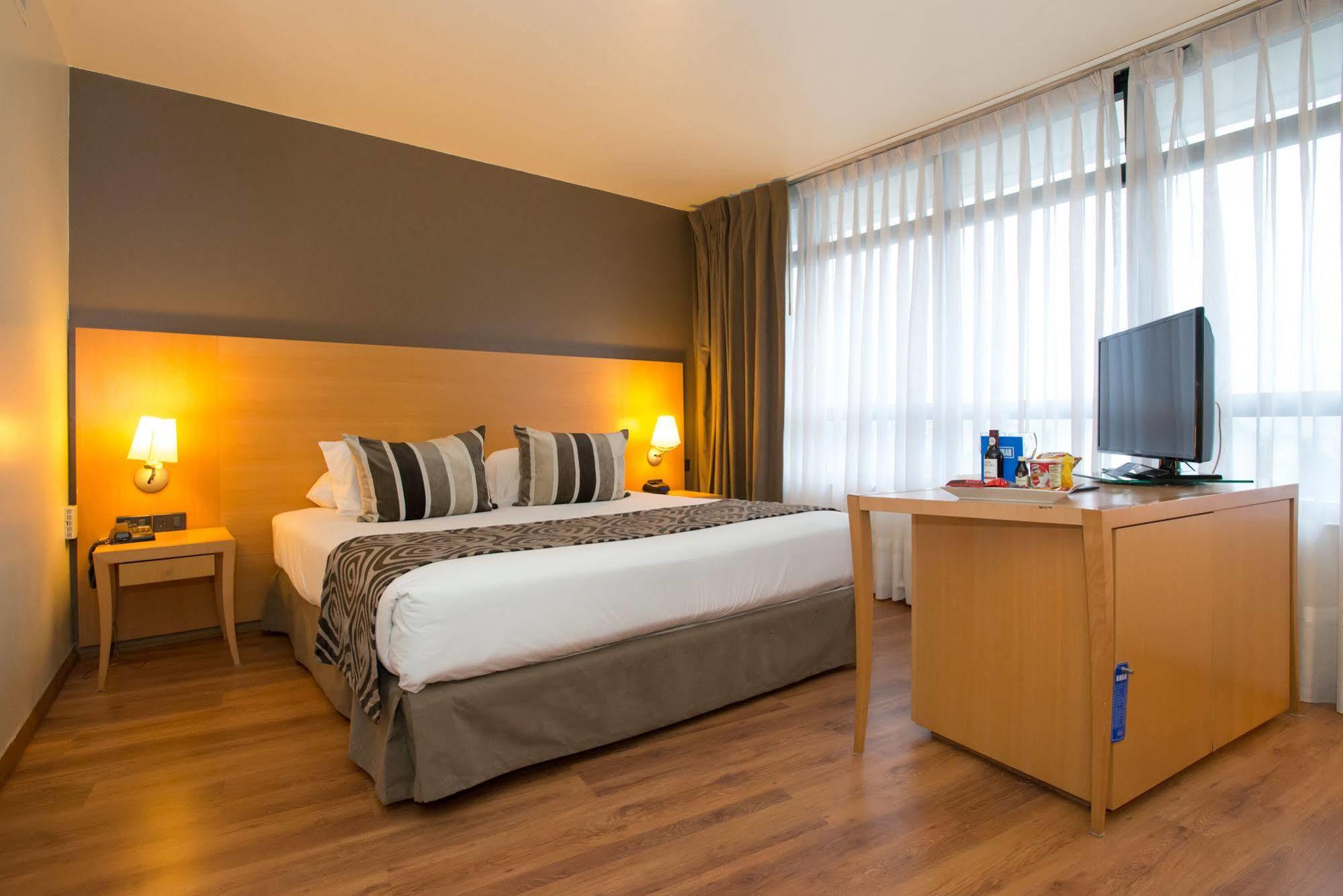 Hotel Tryp 4*
