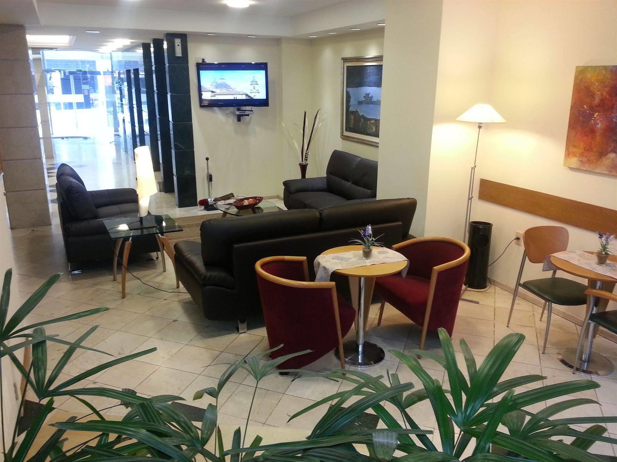 Armon Hotel