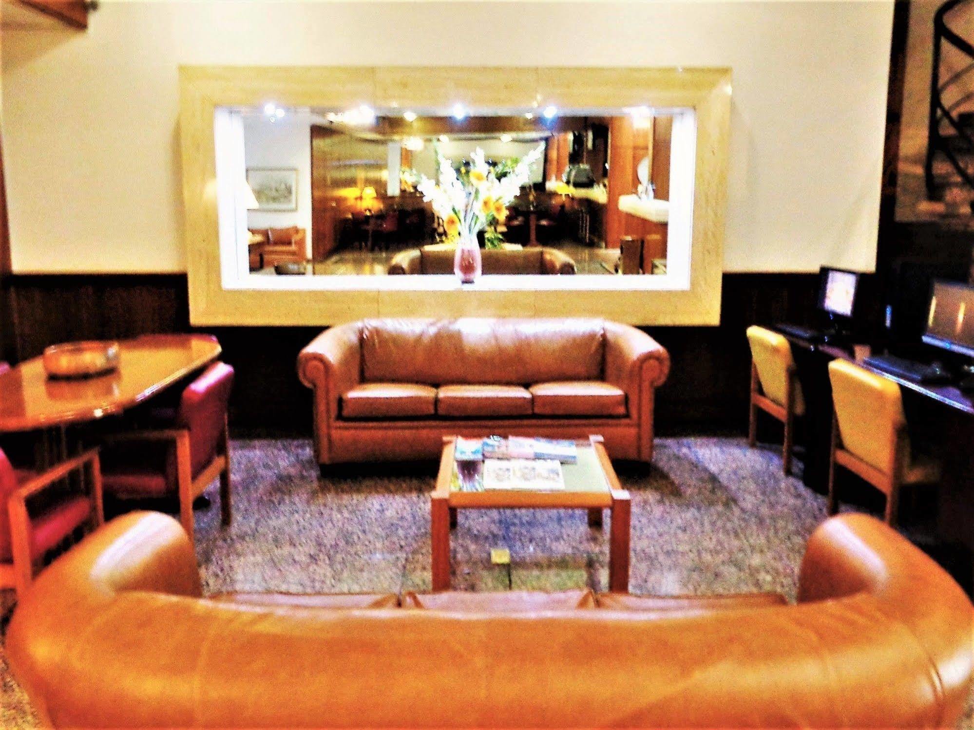 Hotel Balmoral Plaza 4*
