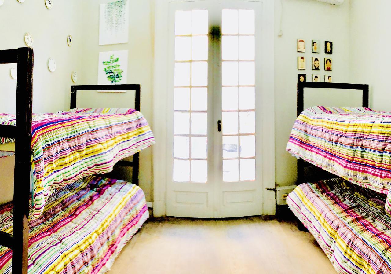 Luz In Hostal Montevideo