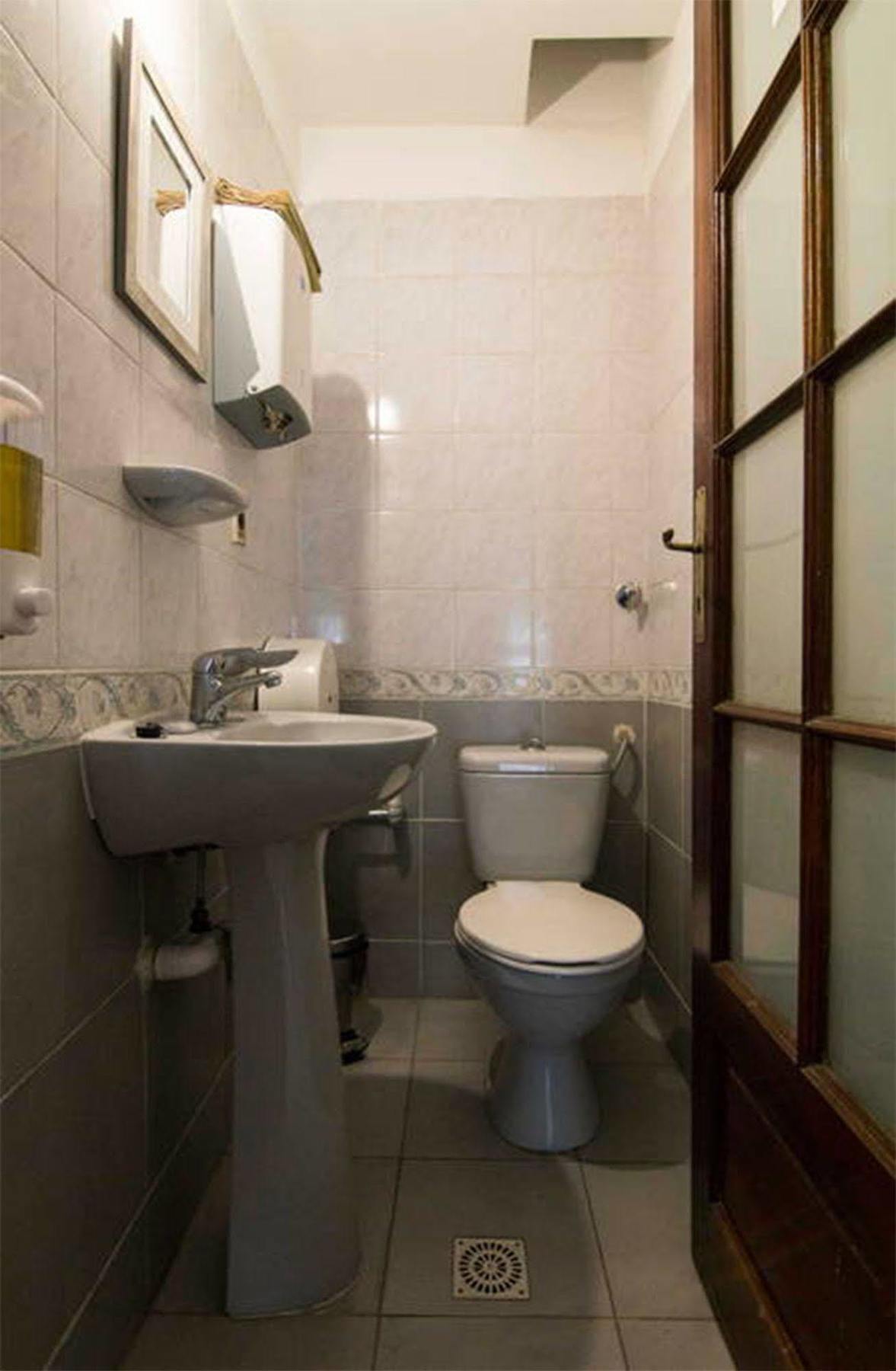 Hostal Mediomundo