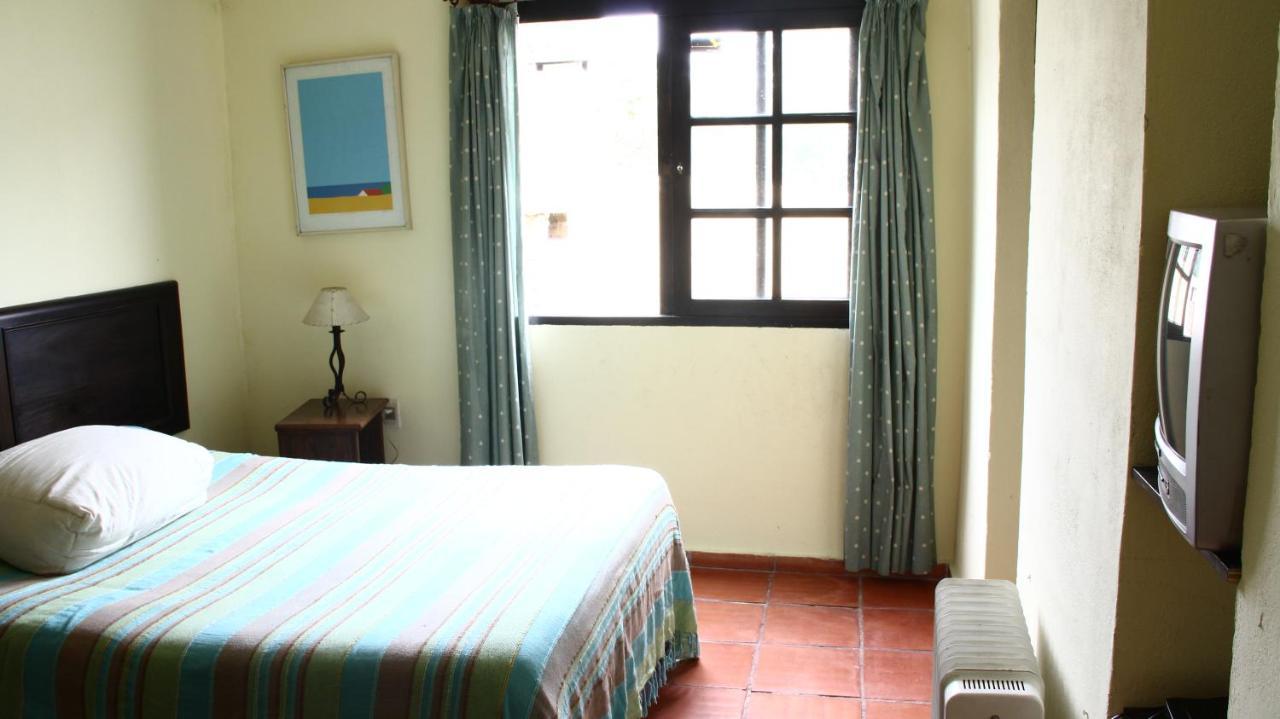 Habitación C/ Baño Privado. Ideal Estudiantes/viajeros Pensión Montevideo