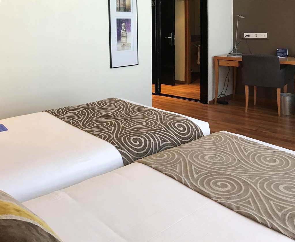 Tryp 4*
