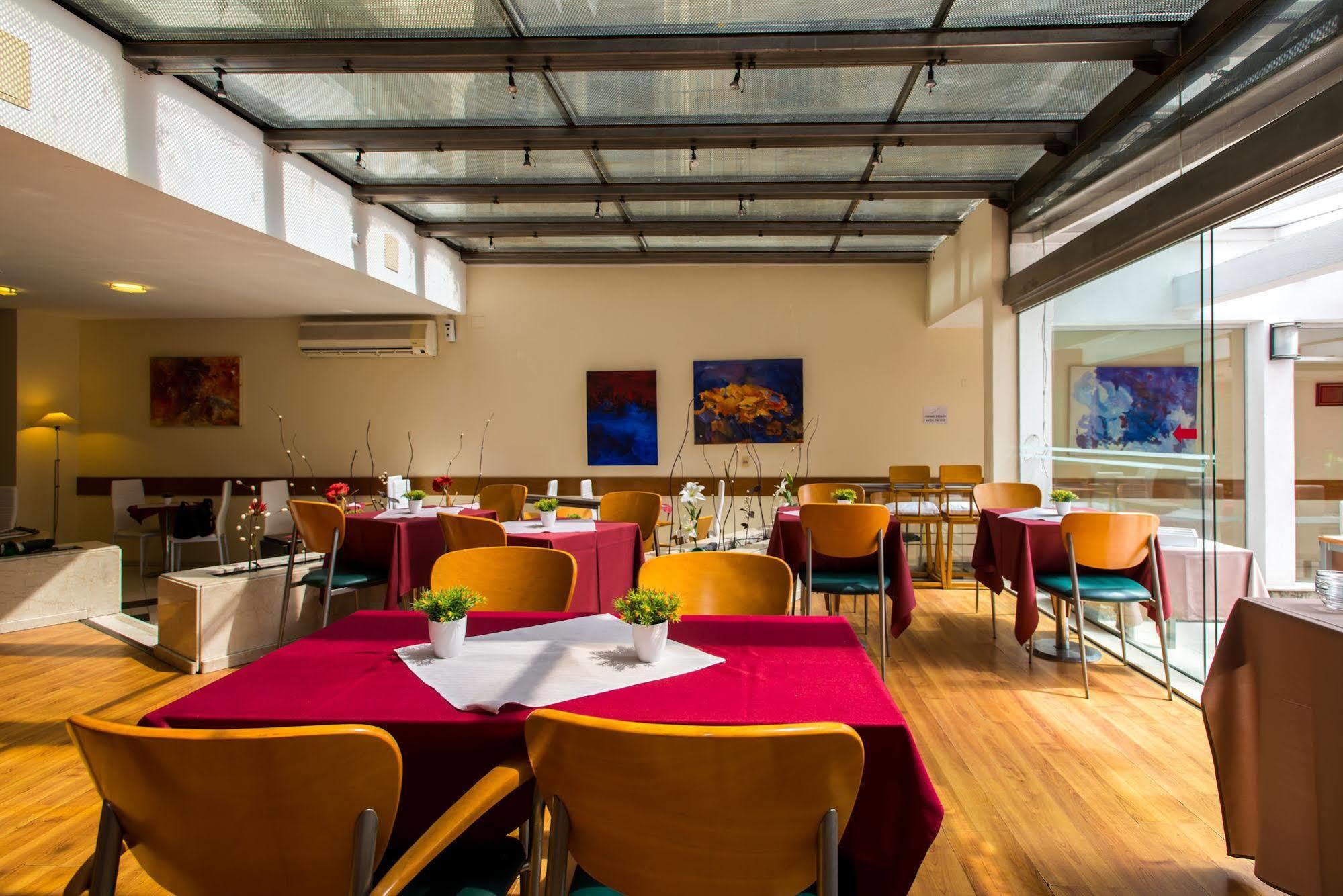 Hotel Armon