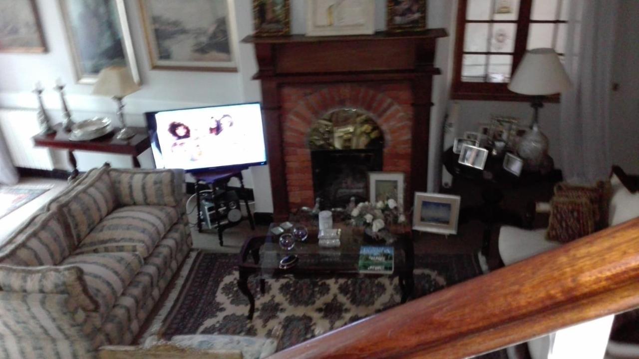 Casona De Estilo Ingles * Montevideo