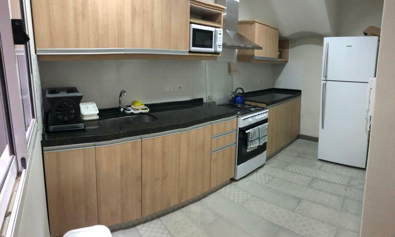 Residencia De Estudiantes Amunis Hostal