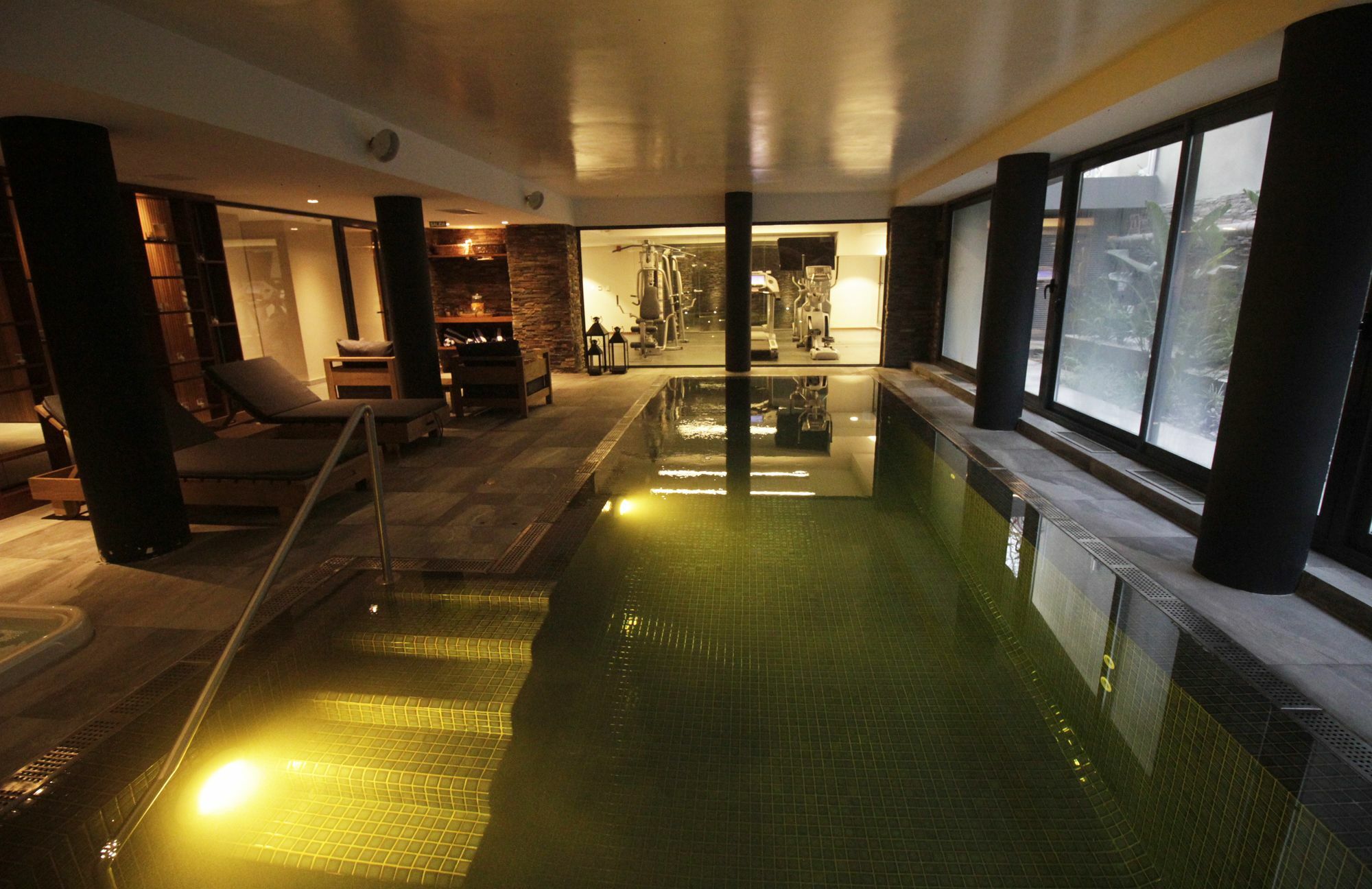 Puerto Buceo Hotel 4*