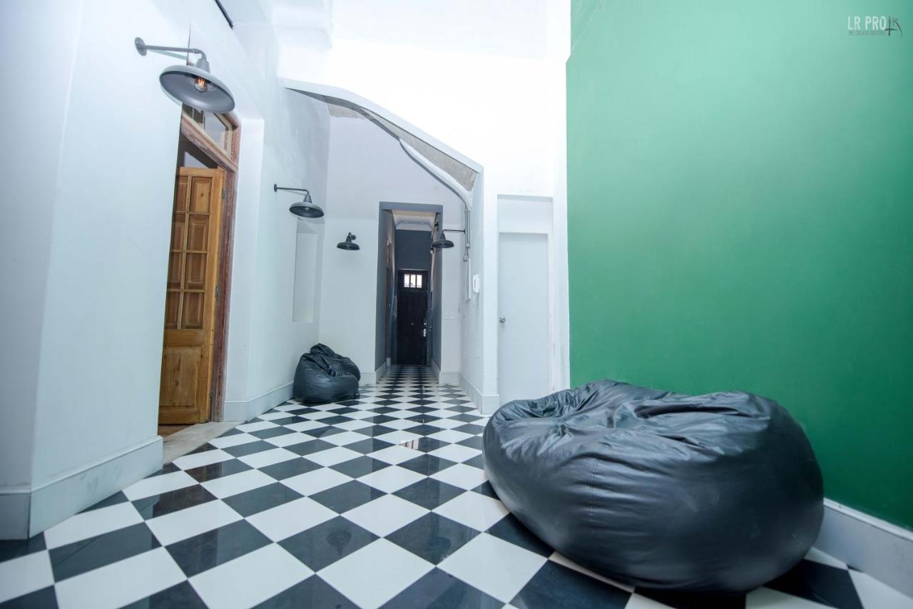 Pensión Ahivá Espacio Temporal