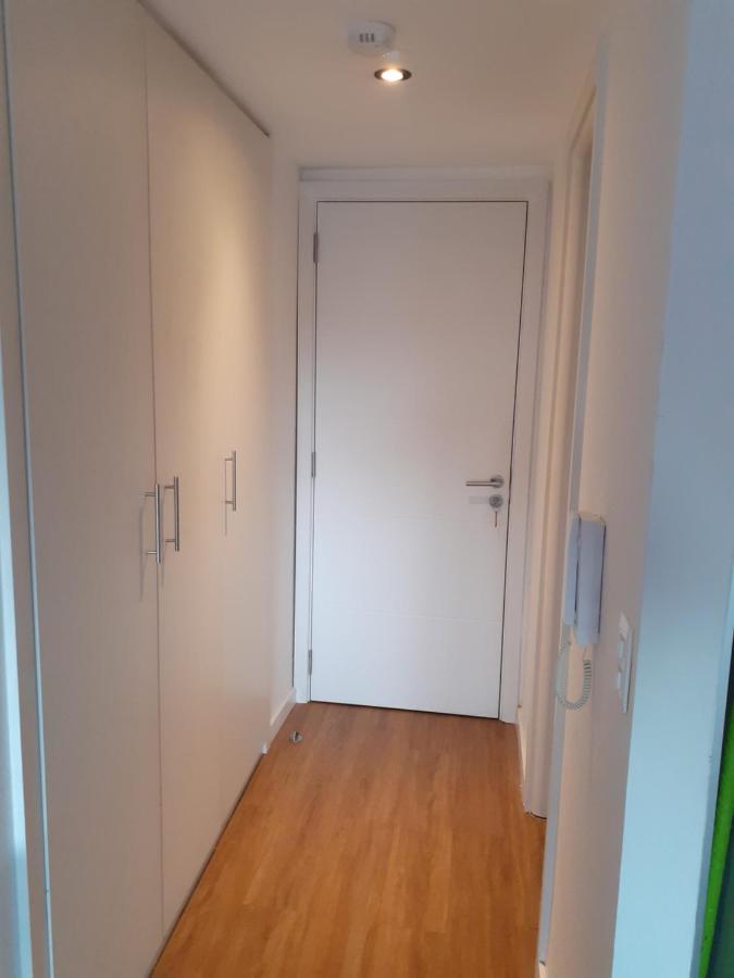 Apartamento Depto En Punta Carretas Con Parking Y Balcón *