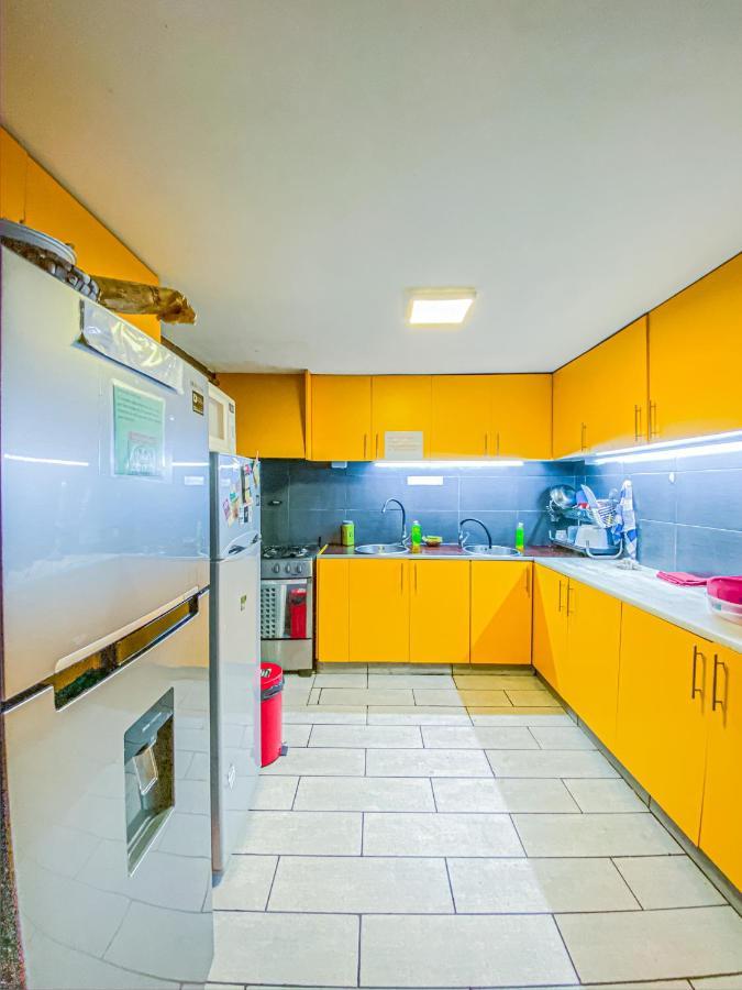 Charruas Hostal