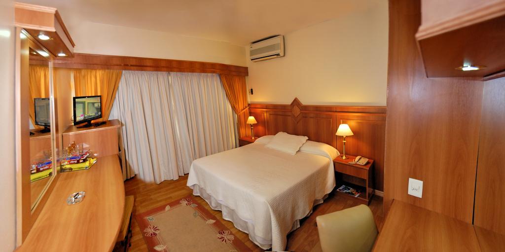 London Palace Hotel