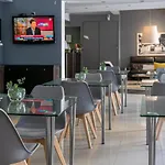 Urbano Hotel