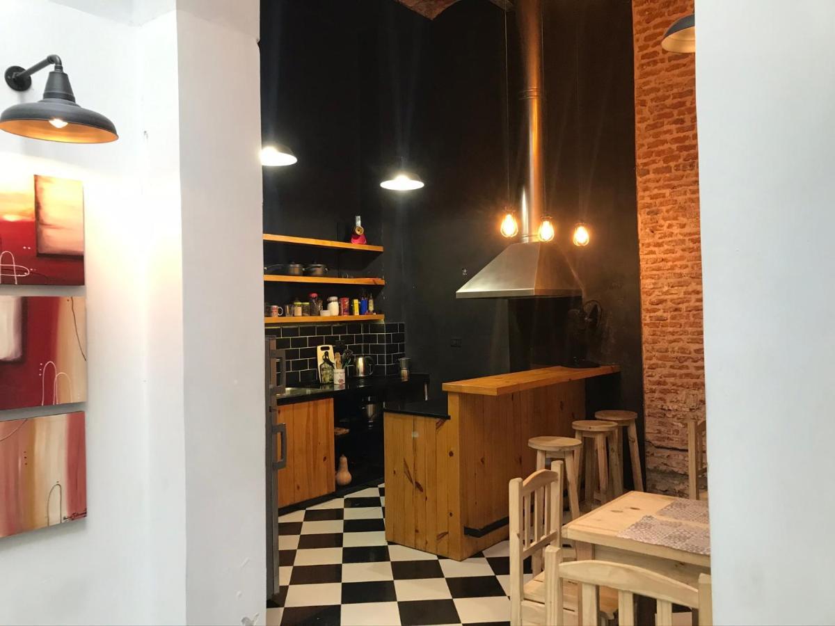Ahivá Espacio Temporal Pensión Montevideo