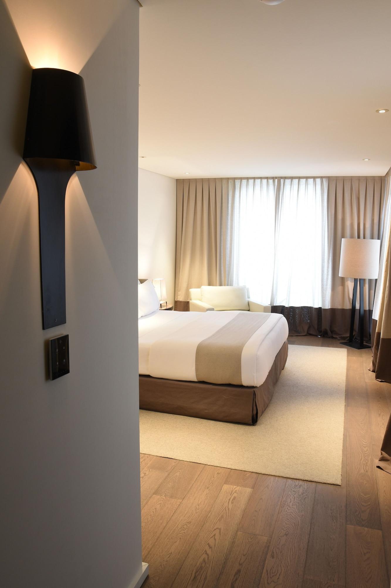 Oliva Luxury