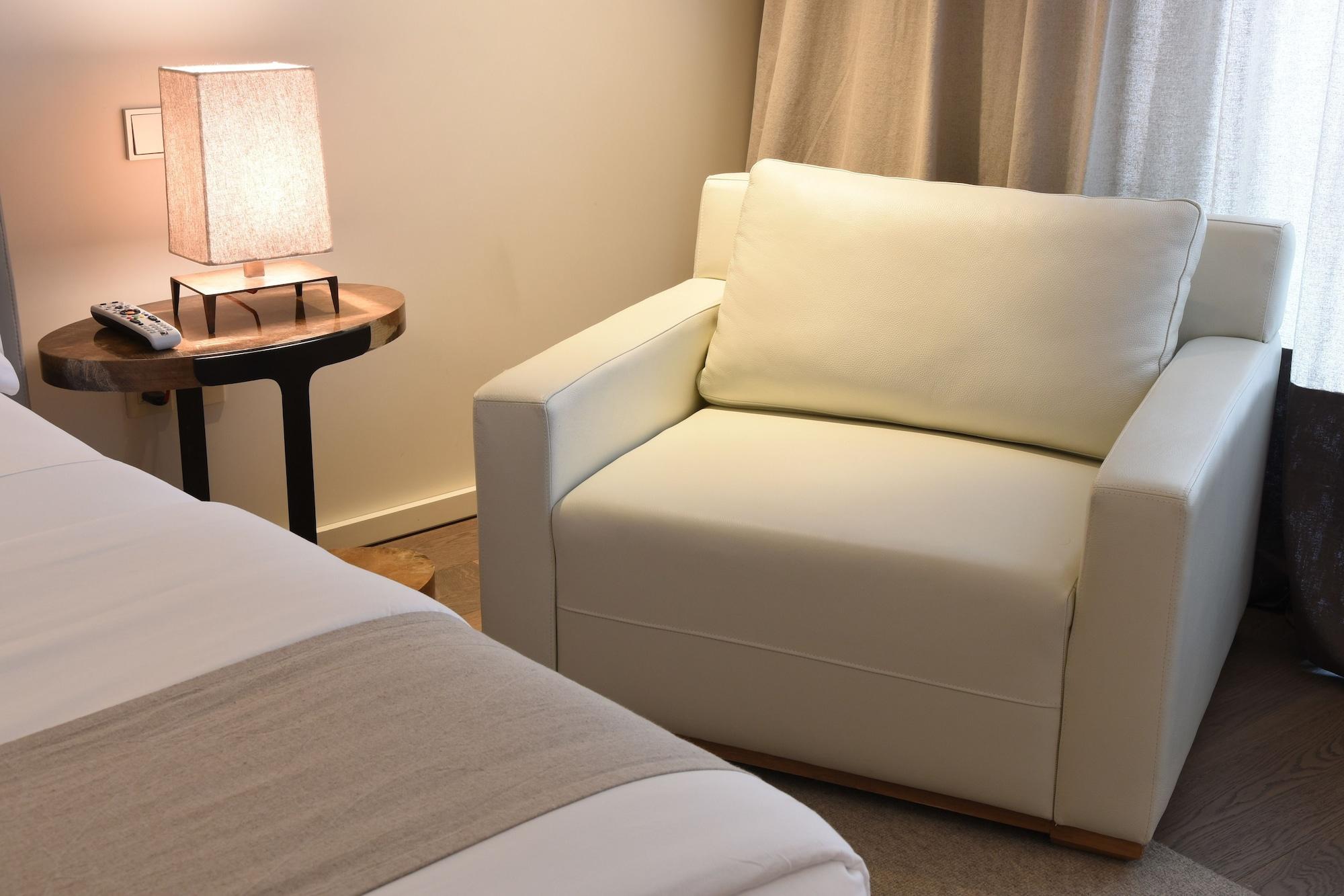 Oliva Luxury Hotel