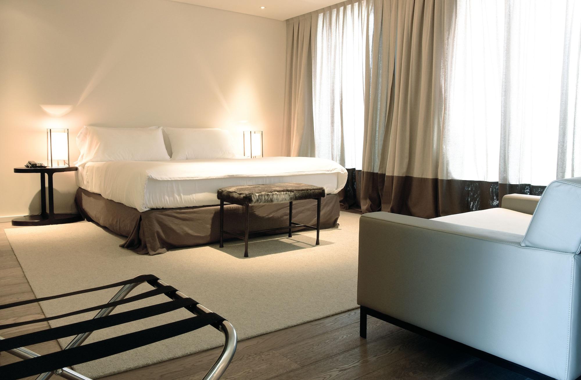 Oliva Luxury Hotel