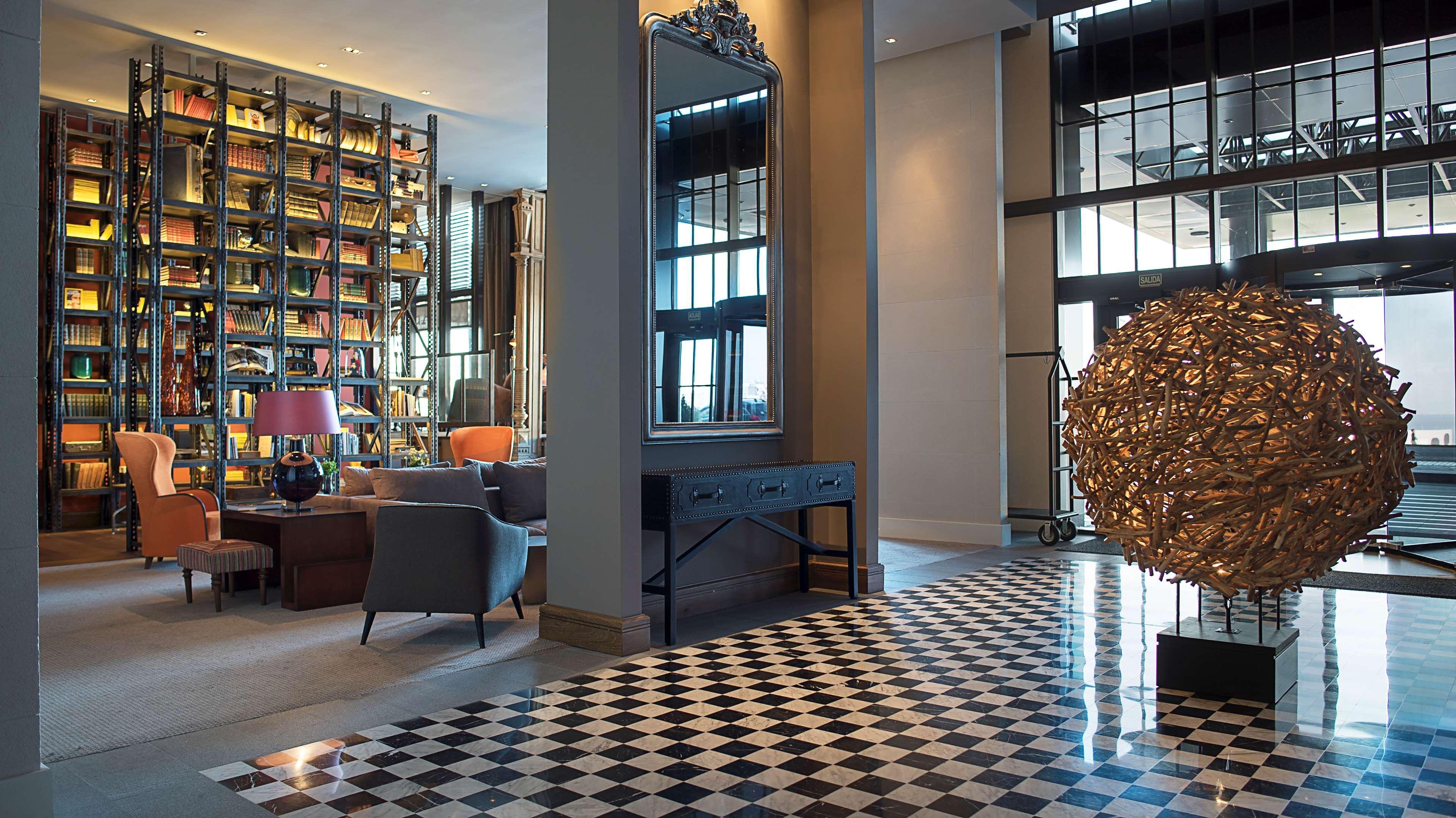 Hyatt Centric 5*