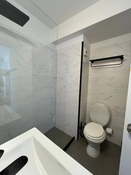 Hermoso En Casco Histórico Con Vistas Al Río. Apartamento Montevideo