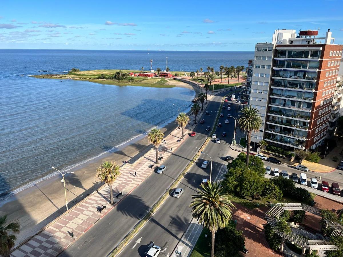 Frente A La Playa Pocitos! Apartamento