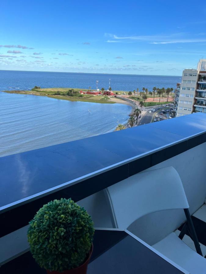 Frente A La Playa Pocitos! Apartamento