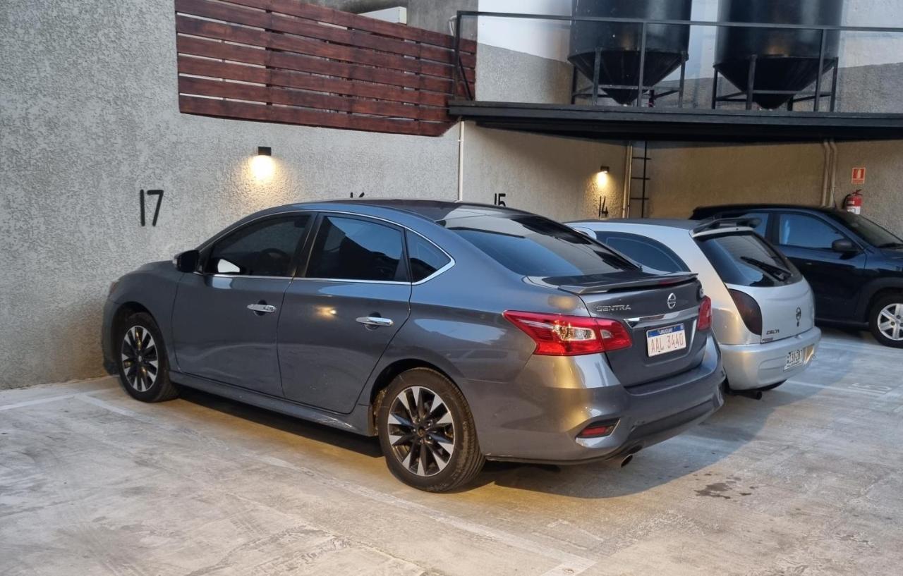 Exclusivo Penthouse En Cordon Soho Con Y Parking Incluidos Apartamento Montevideo