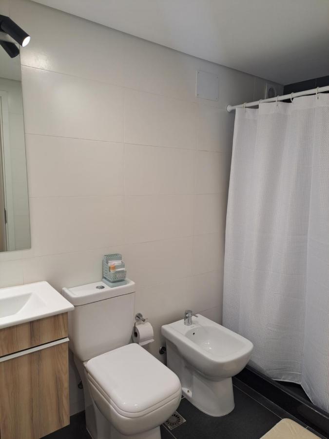 Apartamento 4 Personas En Cordon Soho Con Starplus, Tv Por Cable, Cocina Completa Y Aire Acondicionado En Y Living Apartamento Montevideo