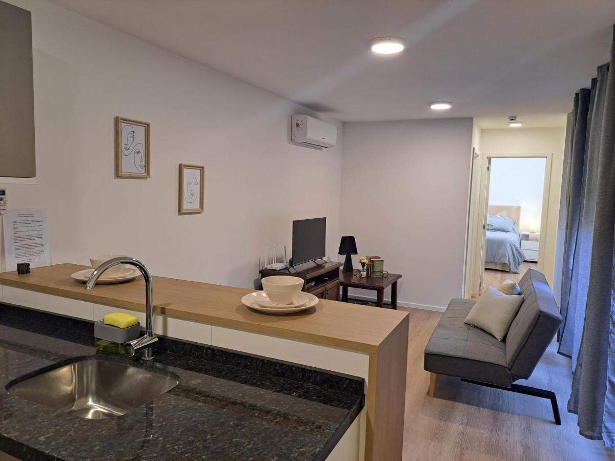 Apartamento 4 Personas En Cordon Soho Con Starplus, Tv Por Cable, Cocina Completa Y Aire Acondicionado En Y Living Apartamento *