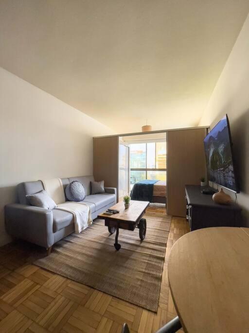 Acogedor Mono En Plaza Entrevero Apartamento Montevideo