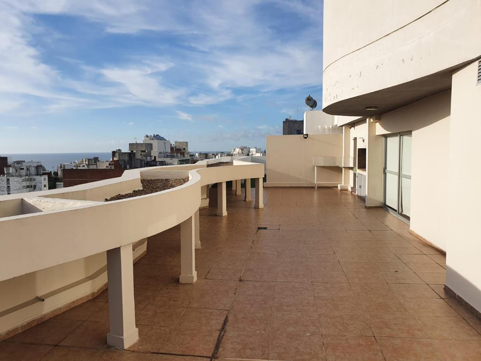 Punta Carretas, Garaje, Piscina, Gimnasio Apartamento *