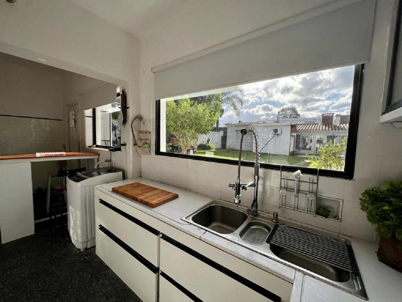 Casa En Carrasco Sur, Cerca De Todo