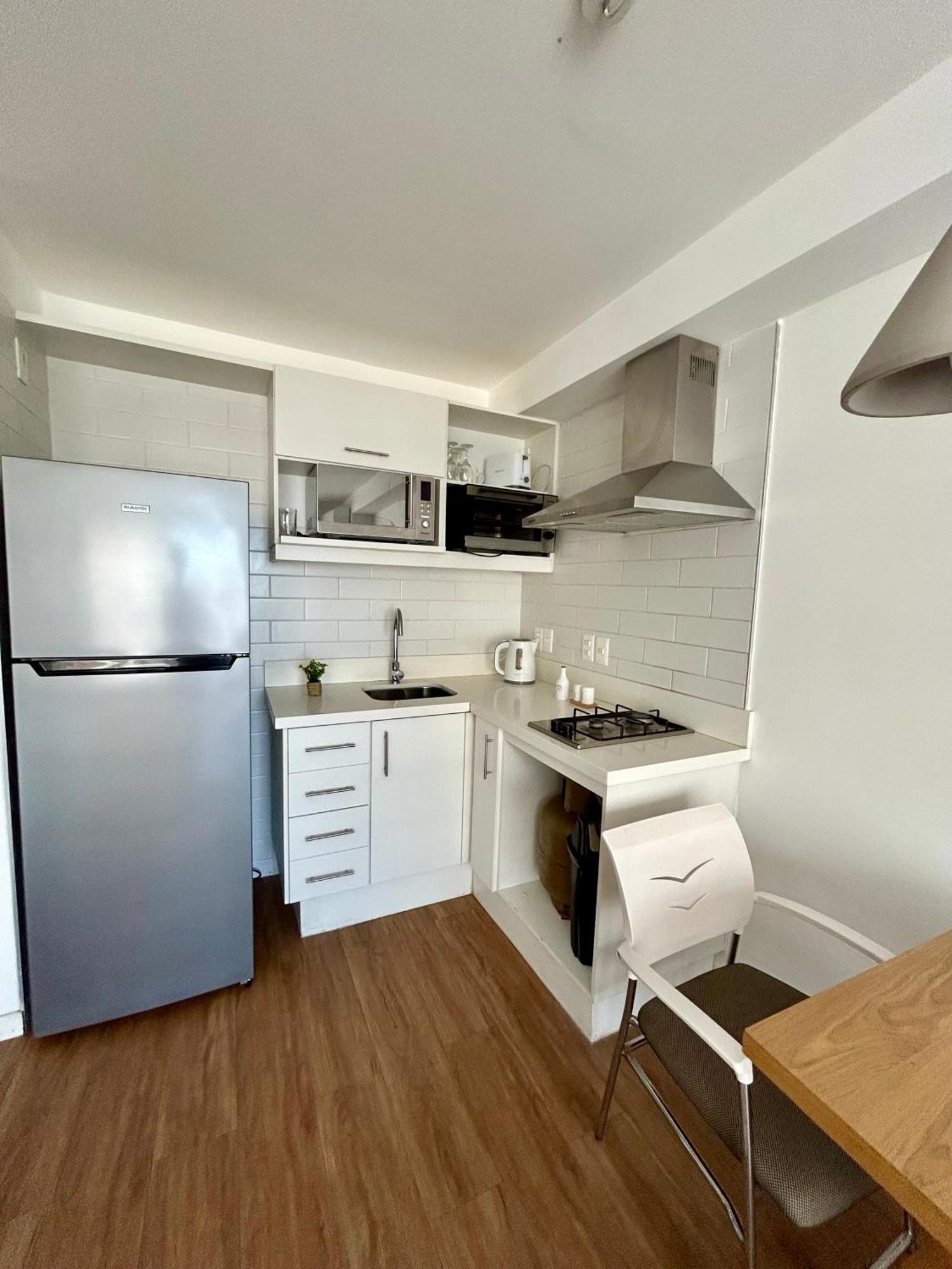 Apartamento Hermoso Monoambiente En Punta Carretas Piso 8 *