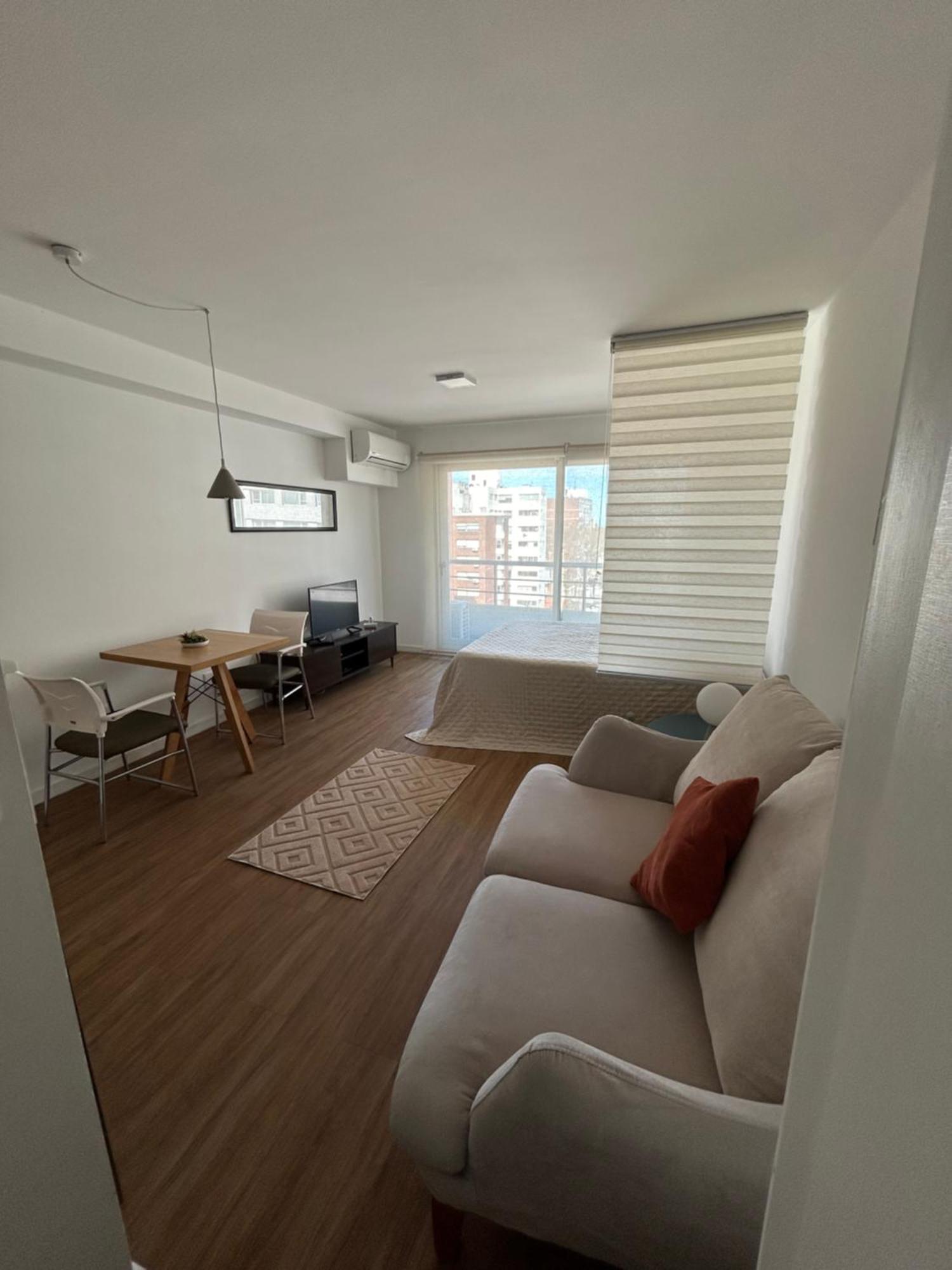 Hermoso Monoambiente En Punta Carretas Piso 8 Montevideo