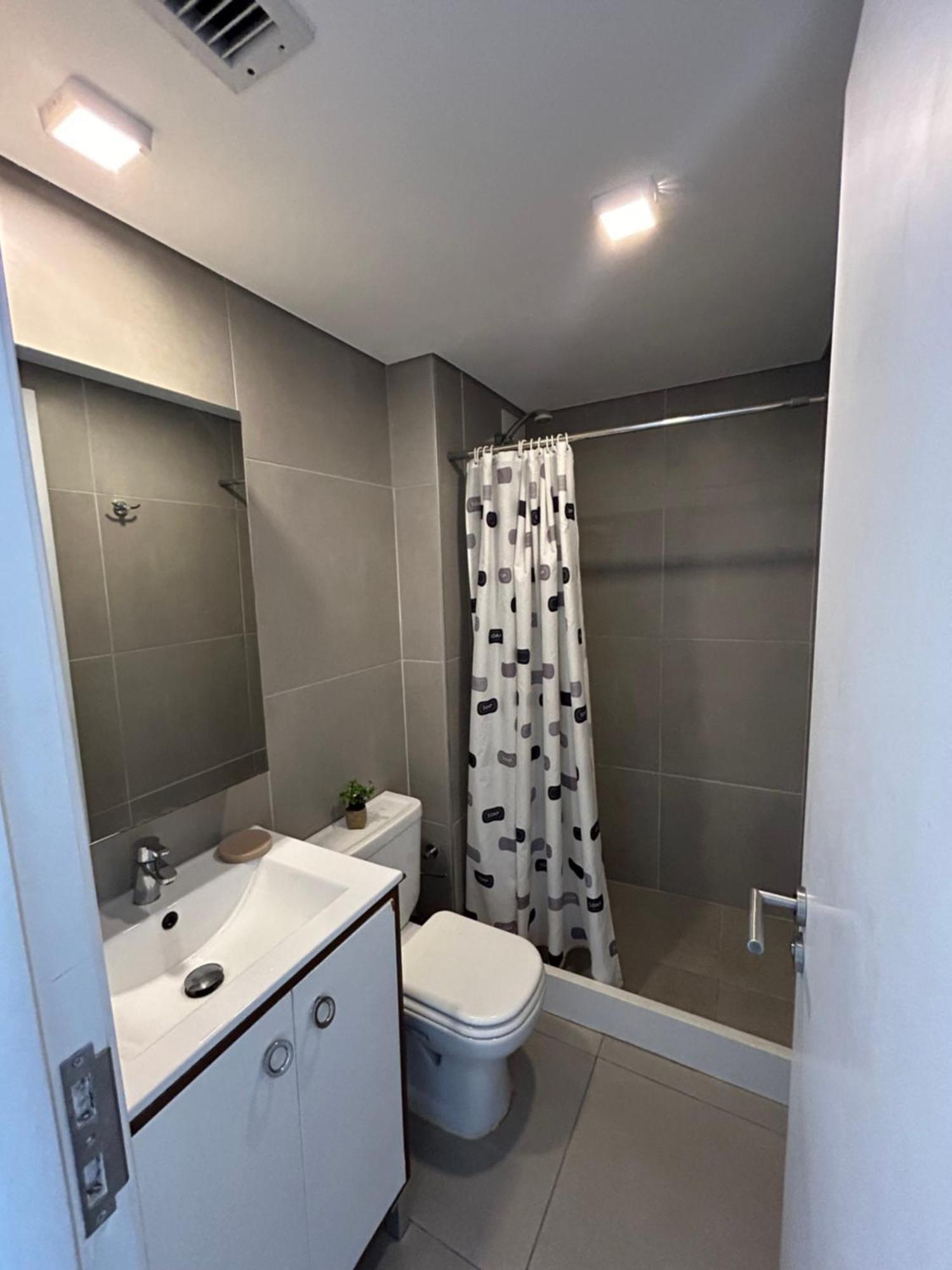 Apartamento Hermoso Monoambiente En Punta Carretas Piso 8 *