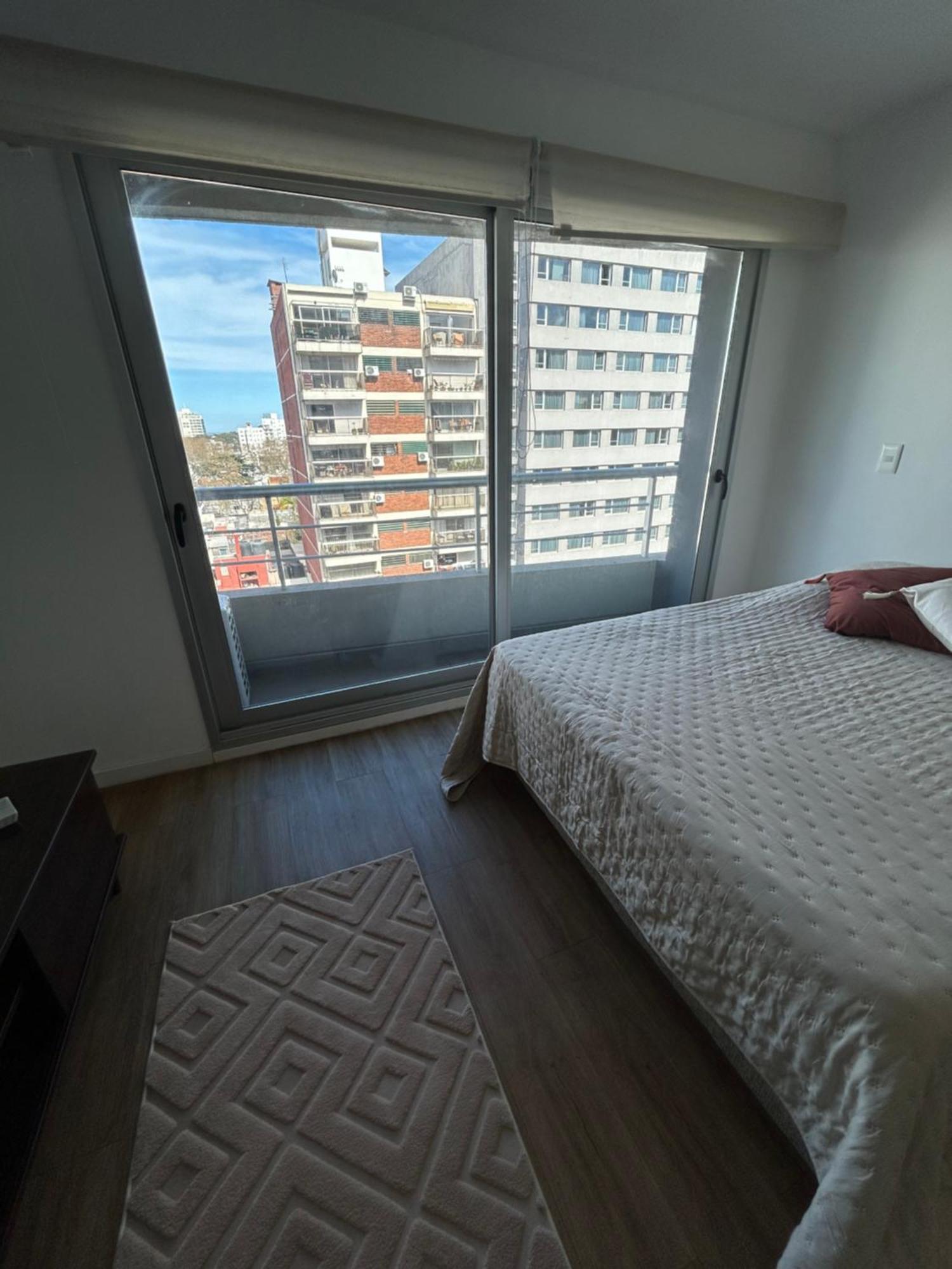 Hermoso Monoambiente En Punta Carretas Piso 8 *