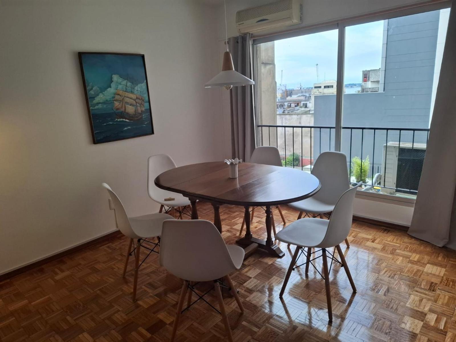 Apartamento Lindo Plaza Independencia 4 A 6 Personas Montevideo
