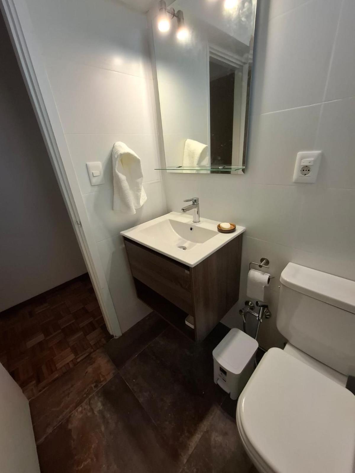 Apartamento Lindo Plaza Independencia 4 A 6 Personas Montevideo