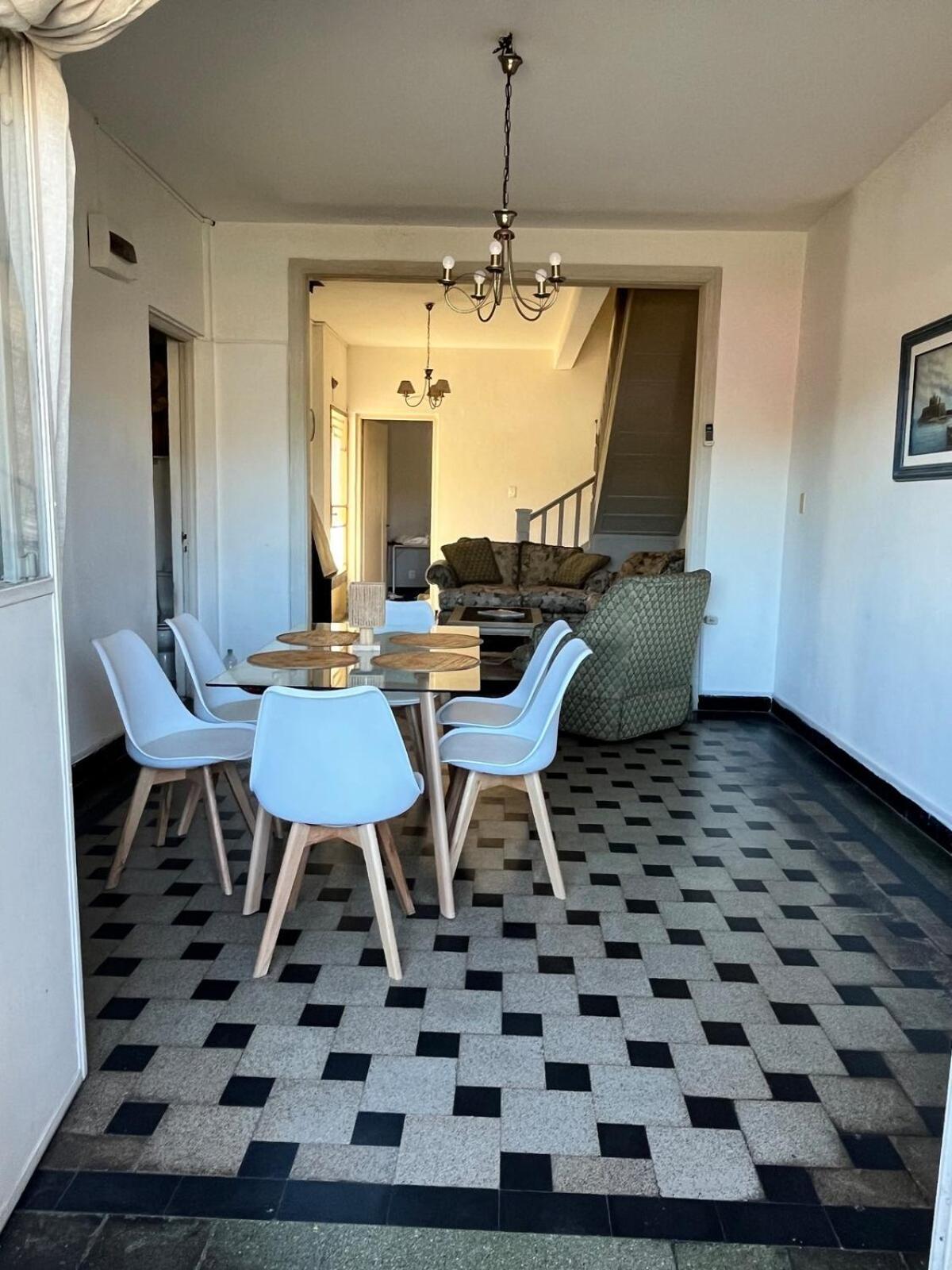 Casa Dos Avenidas 4 *