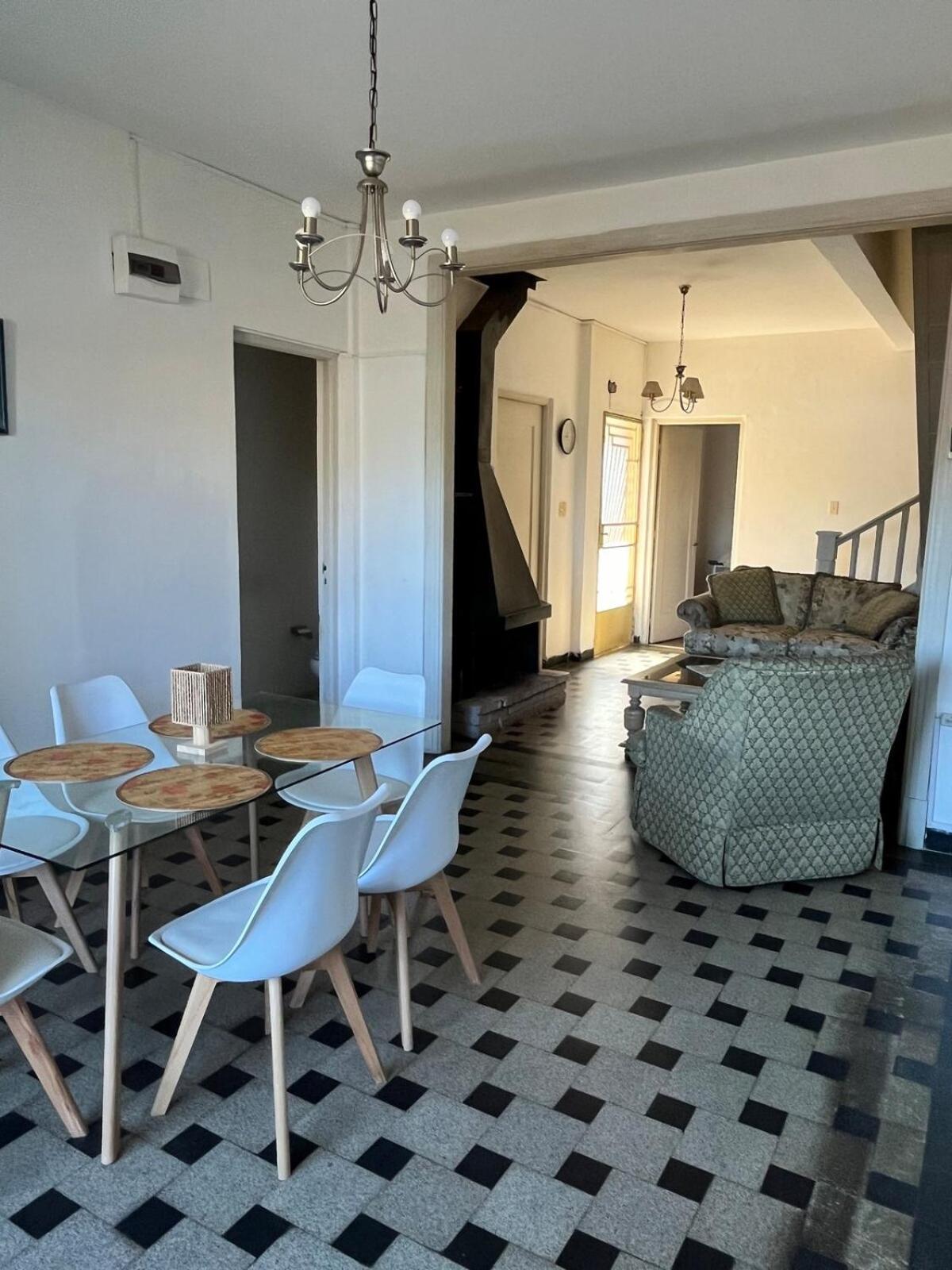 Casa Dos Avenidas 4 *