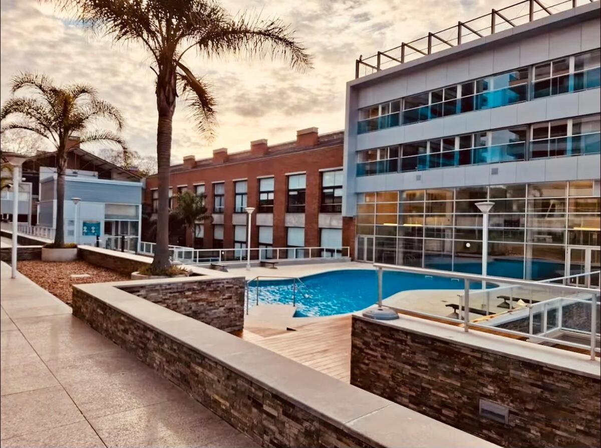 Diamantis Plaza * Montevideo
