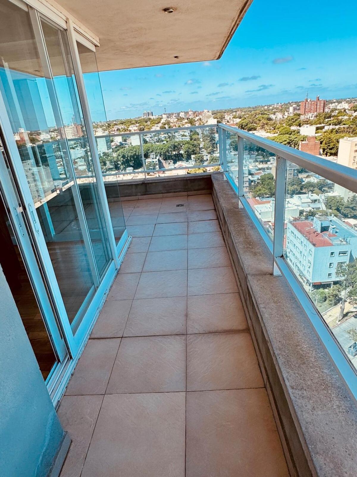 Villa Diamantis Plaza