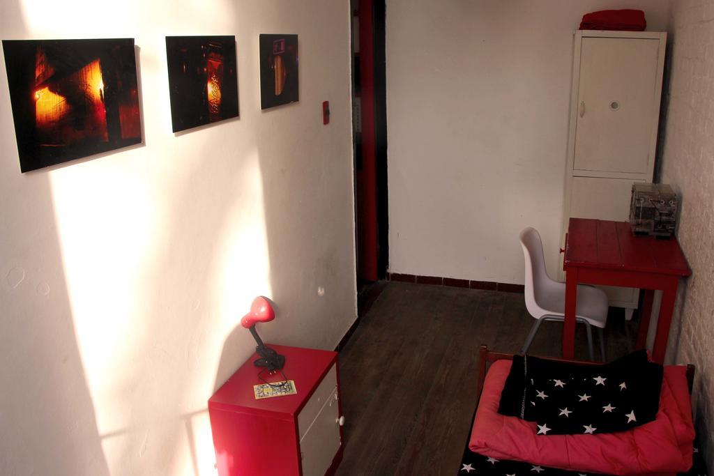Contraluz Arthostel