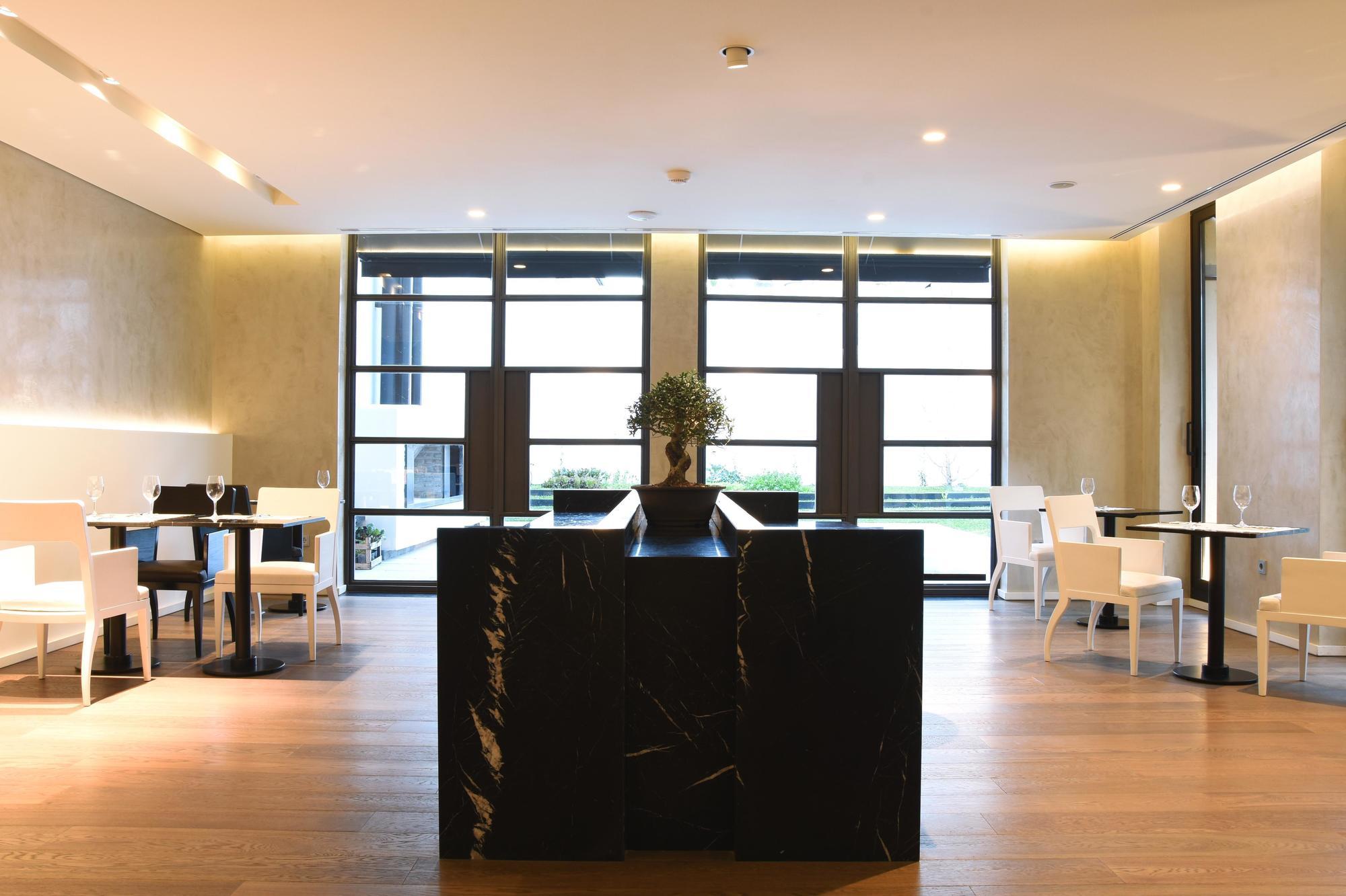Oliva Luxury