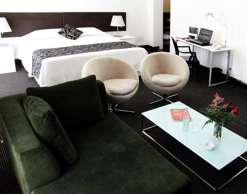 Hotel Plaza Fuerte 4*