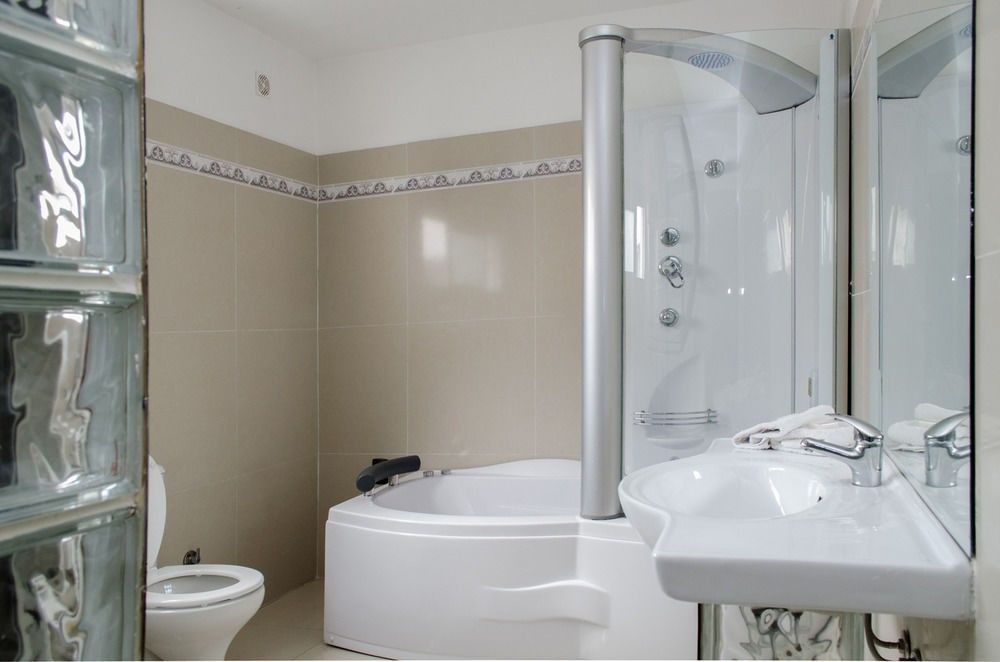 Arosa Hotel