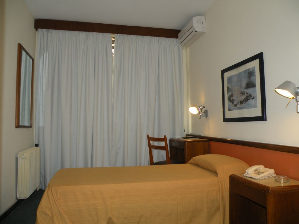 Austral 3*