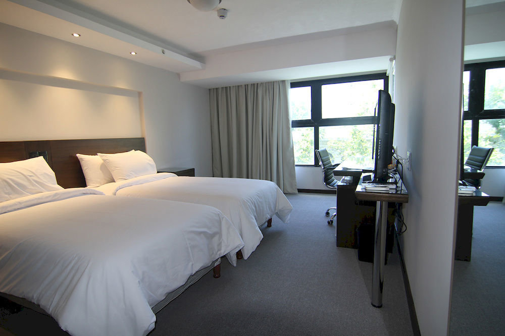 Crystal Tower Hotel Montevideo
