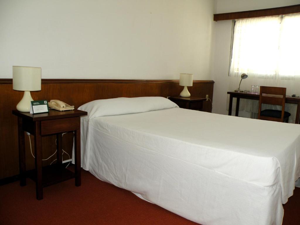 Austral 3* Montevideo