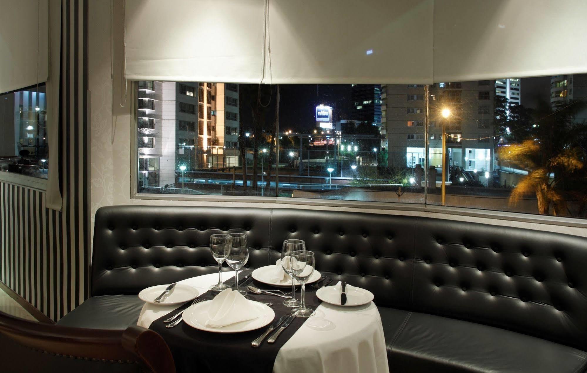 Hotel Palladium Business